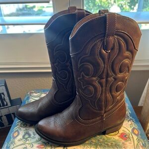 Cat & Jack Youth Size 2 Brown Cowboy Western Boots, Pre-Owned